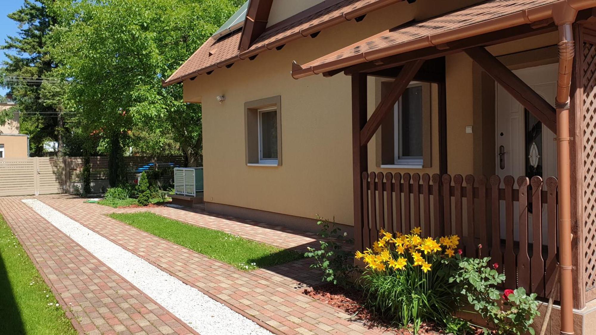 Keller Apartmanok Hajduszoboszlo Room photo